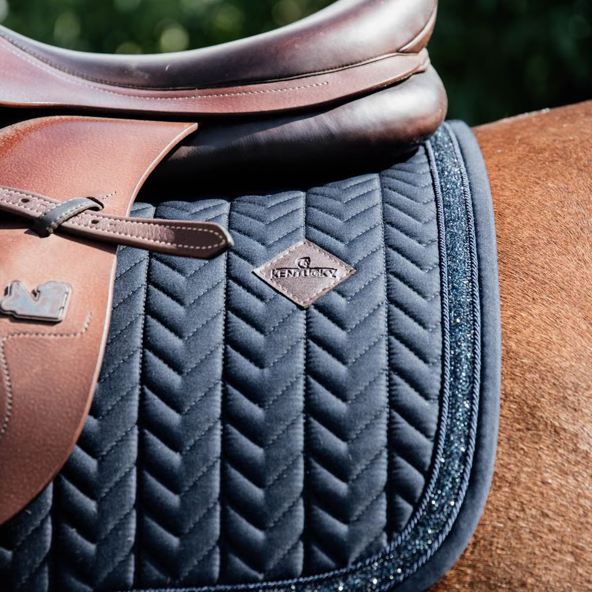 Kentucky Saddle Pad Glitter Stone Jumping (Navy)