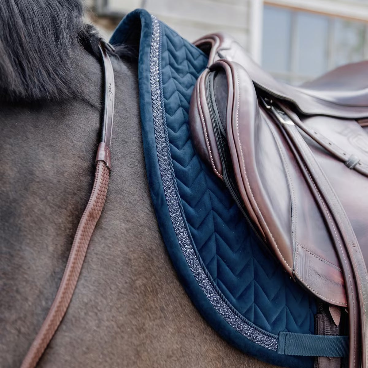Kentucky Saddle Pad Velvet Fishbone Plaited Glitter Rope Show Jumping (Navy)