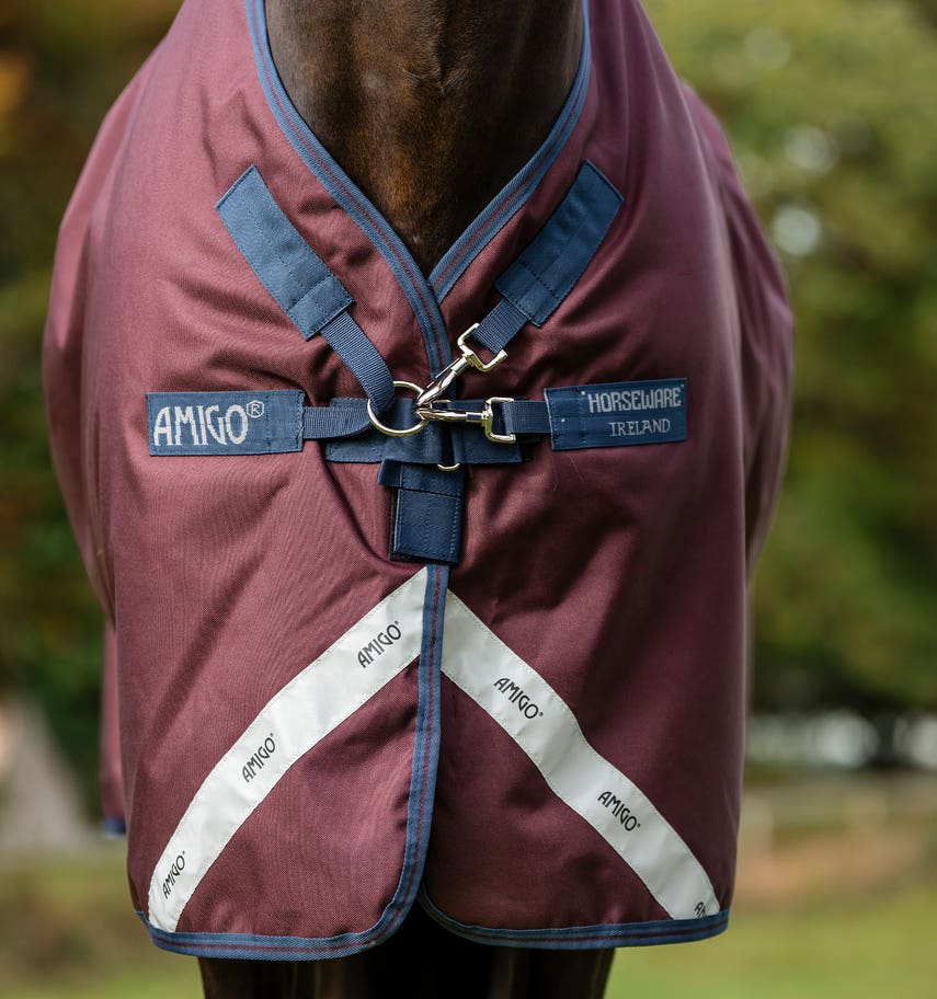 Amigo® 1200D Plus Turnout 50g (Burgundy/ Navy)