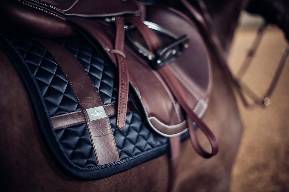 Jump Saddle Pad Leather Deluxe Silver